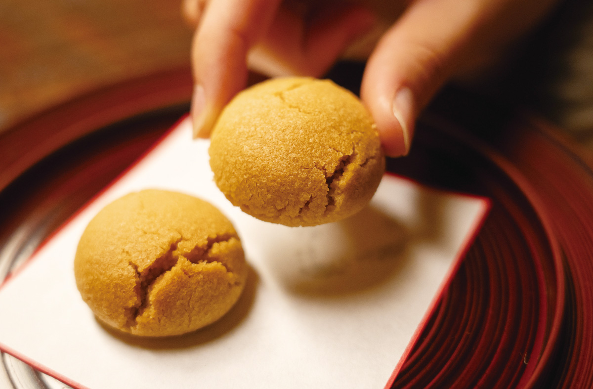 赤坂潭亭ちんすこう